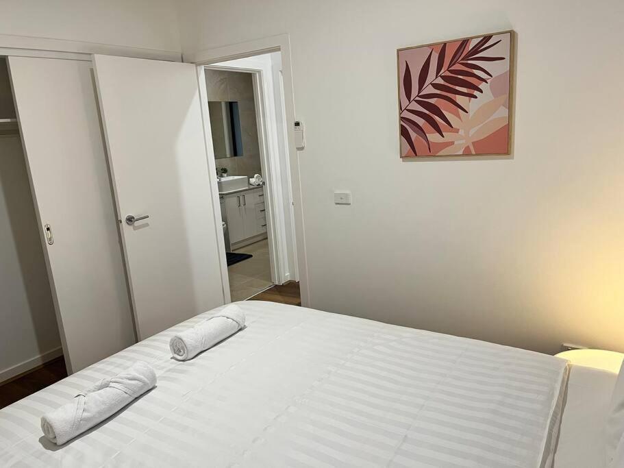 Brand New Modern 2 Bedroom Guesthouse At Airport! Melbourne Eksteriør bilde